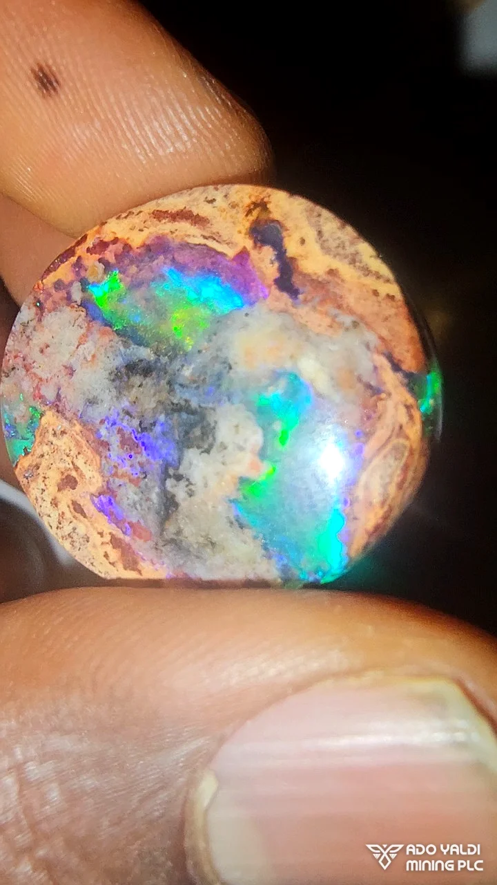Play-of-colour opal